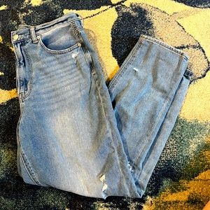 American Eagle “Mom Jeans” size 12